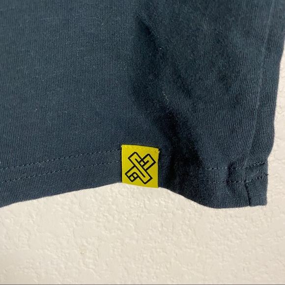 XDubai Shirt Mens Size XL - Picture 2 of 8